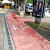 FOTO: Nepropisna i opasna širina biciklističke staze u Jevrejskoj