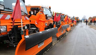 SMOTRA: Povećan broj vozila i alata Zimske službe grada (FOTO)