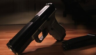 Mladić iz Bačke Palanke posedovao nelegalan, napunjen pištolj