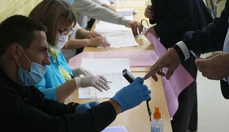 Republički izbori se u sredu ponavljaju i na pet izbornih mesta u NS