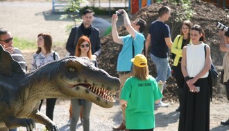 Praznični program za celu porodicu u Dino parku