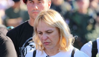 Studenti koji su pešačili iz Novog Sada stigli u Beograd, Dijana Hrka treći dan štrajkuje glađu