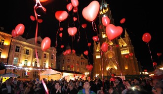 Na Trgu slobode počeo Festival ljubavi