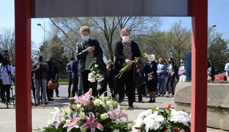 GODIŠNJICA POŽARA U "KONTRASTU": Na mestu tragedije nići će memorijalni Park mladosti (FOTO)