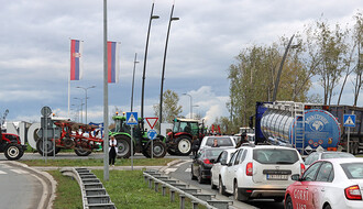 Poljoprivrednici se sastaju sa premijerkom, traktorske blokade se pojačavaju