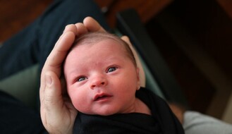 MATIČNA KNJIGA ROĐENIH: U Novom Sadu upisane 132 bebe
