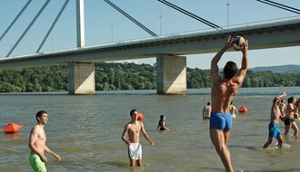 Voda u Dunavu i na slavinama zadovoljavajuća, oprez sa javnim bunarima
