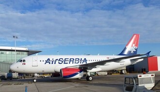 Autističnom dečaku nije dozvoljeno da leti avionom "Er Srbije"