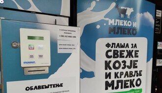 Mlekomati uklonjeni sa novosadskih pijaca, kupci neće biti uskraćeni