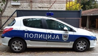 Palančanin sa poternice ustopirao hrvatskog državljanina pa ga pokrao, sproveden u zatvor