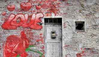 Zid ljubavi iz Novog Sada mapom srca kreće u svet