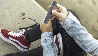 Novi propisi o zabrani prodaje e-cigareta maloletnicima uskoro pred poslanicima
