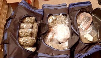 FOTO: Kod Novosađanina pronađeno više od 30 kg narkotika