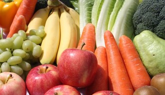 Spisak voća i povrća koje na sebi ima najviše pesticida posebno opasnih za decu