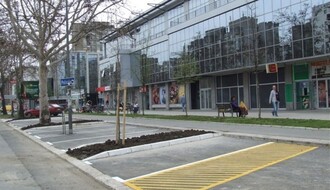 Završena rekonstrukcija parkirališta na Bulevaru oslobođenja