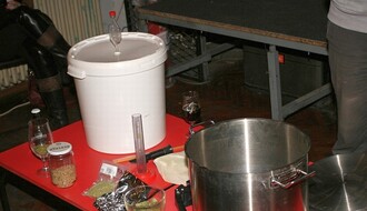 Uradi sam: Kućno pivarstvo sve omiljenije među Novosađanima (FOTO)