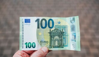 Evo od čega zavisi ko će sve dobiti pomoć od 100 evra