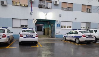 Dvojica mladića devastirala vozilo meštanina Bačke Palanke