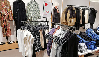 LETNJA GARDEROBA ZA SITNE PARE: U ovim prodavnicama su pojedine krpice jeftinije nego u second hand radnjama (FOTO)