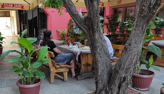 FOTO: Novosadski kafići sa skrivenim baštama – treći deo