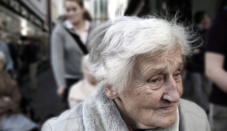 Trećina domaćinstava u Srbiji živi na račun penzionera