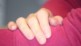 Linije na noktima mogu ukazivati na potencijalne zdravstvene probleme