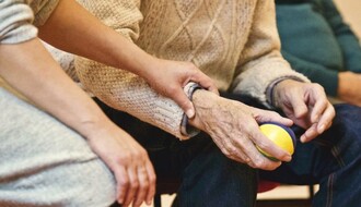 ZA NEZAPOSLENE: Besplatna obuka za negovatelje starih osoba