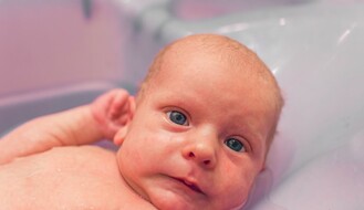Radosne vesti iz Betanije: Rođene 24 bebe, među njima čak četiri para blizanaca