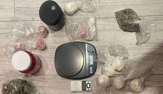 FOTO: Kod Novosađanina pronađeno više od dva kilograma narkotika