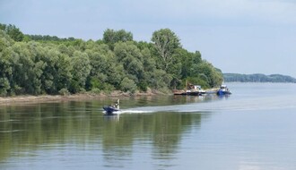 Utopio se u Dunavu kod Mačkovog spruda, još uvek se traga za telom