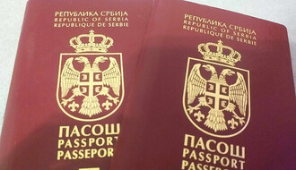 Uhapšena policijska službenica zbog falsifikovanja dokumentacije za lažne pasoše