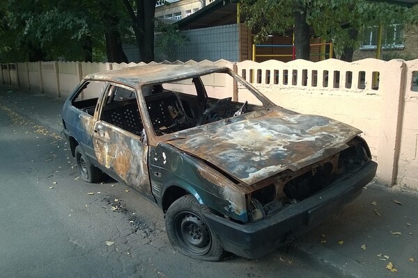 MUP: Meštanin Srbobrana sugrađanki zapalio automobil