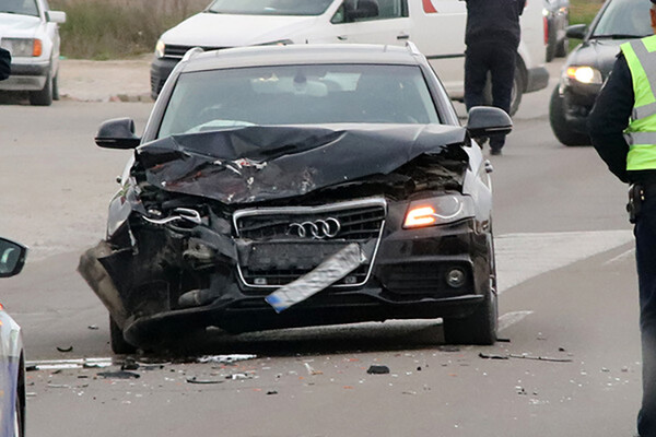 Tragedija na auto-putu: Muškarac poginuo, a više osoba povređeno
