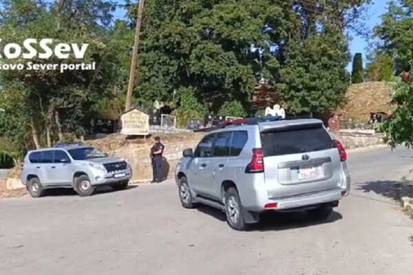VIDEO: Grupa Novosađana usred pucnjave na Kosovu, putevi blokirani
