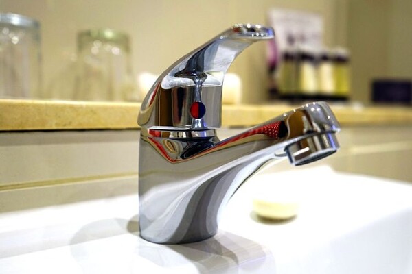 Sremska Kamenica i delovi Novog Sada bez vode zbog havarija