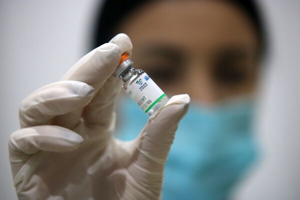 "SINOFARM": Treća doza vakcine mogla bi da pomogne odbrani od mutacija virusa