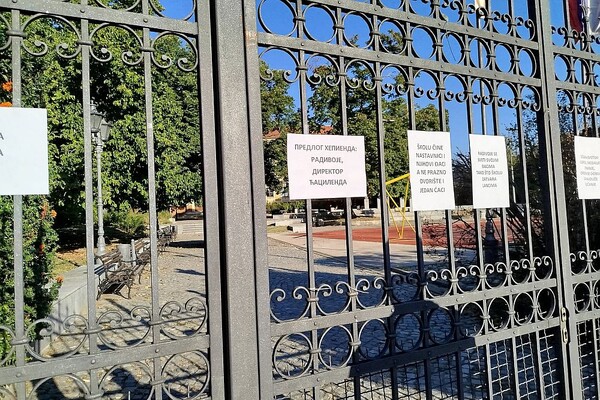 Roditelji: Više stotina časova nije održano u Jovinoj gimnaziji u protekle tri nedelje