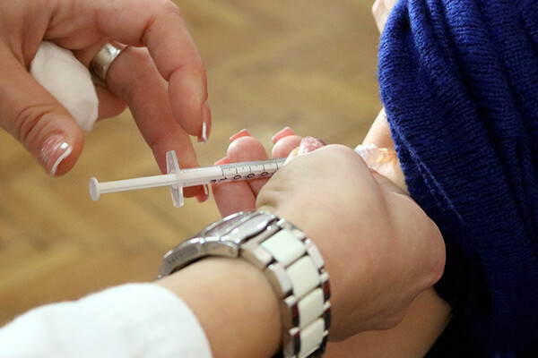 "Batut" spreman za sezonu gripa, vakcine iz Francuske stižu u oktobru, a biće i Torlakovih "Batut" spreman za sezonu gripa, vakcine iz Francuske stižu u oktobru, a biće i Torlakovih