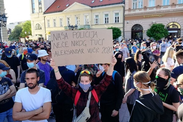 FOTO I VIDEO: Protest u Novom Sadu