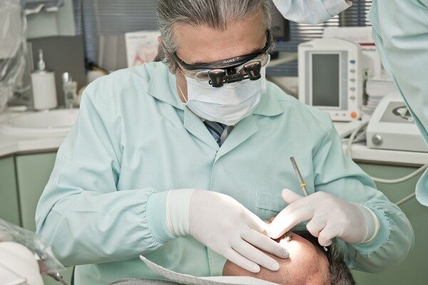 Novosadski zubar radio u privatnoj ordinaciji uprkos znacima infekcije koronom