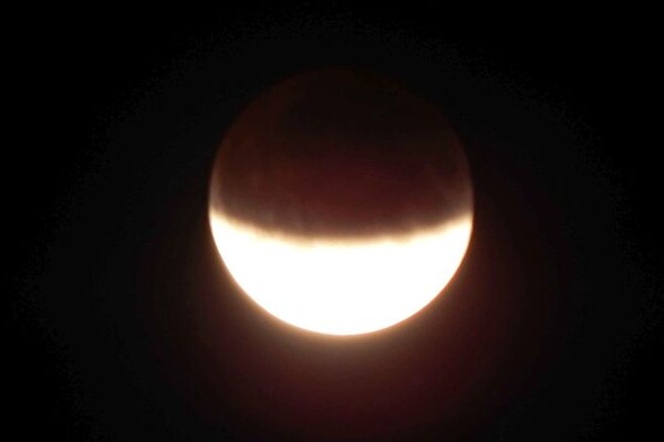 Astronomska poslastica: Pomračenje supermeseca u noći između utorka i srede