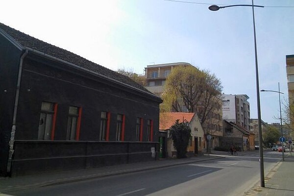 Kuda.org: "Crna kuća" neće pasti!