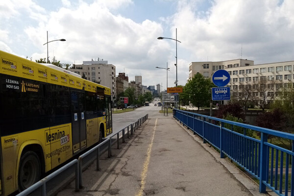 Gužva na Varadinskom mostu zbog udesa, kvara autobusa i zatvaranja Podgrađa