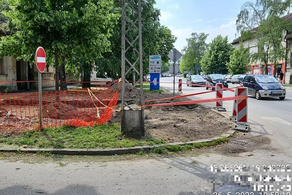 Izgradnja novog semafora u Temerinskoj ulici menja režim saobraćaja od ponedeljka Izgradnja novog semafora u Temerinskoj ulici menja režim saobraćaja od ponedeljka