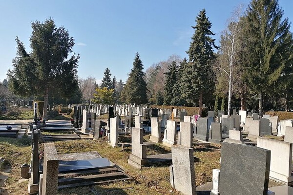 Raspored sahrana i ispraćaja za četvrtak, 6. januar Raspored sahrana i ispraćaja za četvrtak, 6. januar