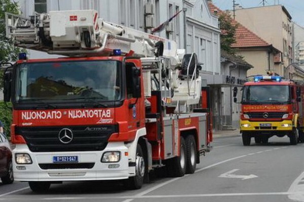 Ugašen požar u crkvenoj opštini u Novom Sadu, nema povređenih