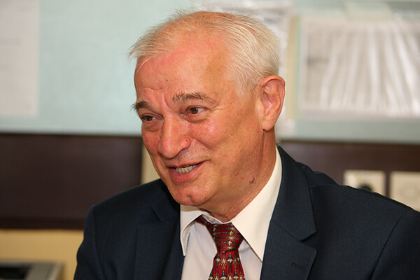 Prof. dr Miroslav Milankov, ortoped: Imam tri ljubavi u životu i sve tri su na slovo O – odbojka, Olgica i ortopedija