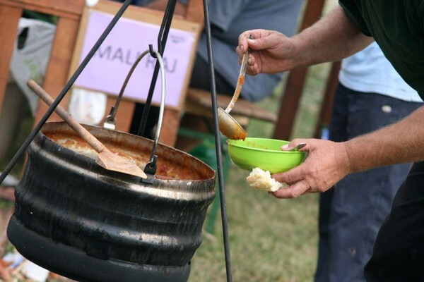 Manifestacija "Prosto k'o pasulj" 3. jula u Temerinu, kuvaće se humanitarni ručak od 2.000 porcija