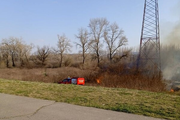 MUP apeluje i pojačava kontrolu: Ne spaljujete travu i nisko rastinje MUP apeluje i pojačava kontrolu: Ne spaljujete travu i nisko rastinje