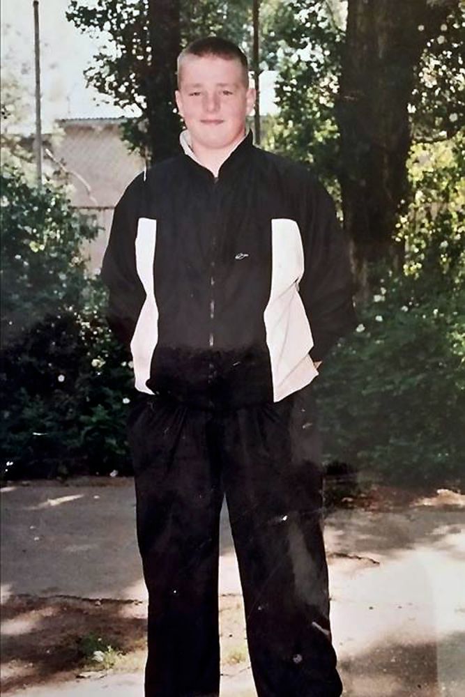 Slika iz prvog razreda srednje škole, kad je imao 116  kilograma